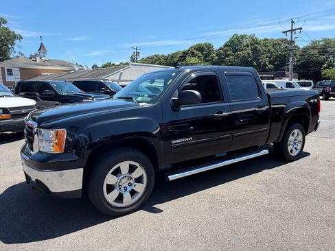 Used 2011 GMC Sierra 1500 SLE w/ Power Tech Package AWD/4WD image 2