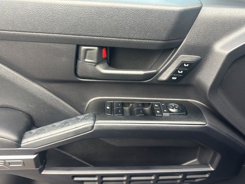 Used 2025 Toyota 4Runner TRD Off-Road image 10