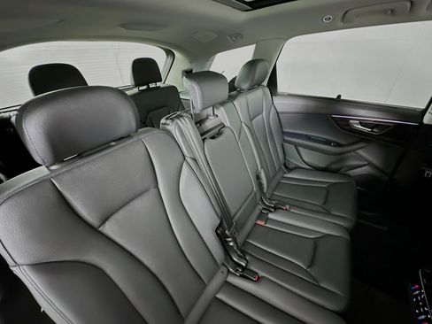 Used 2023 Audi Q7 3.0T Premium Plus image 30