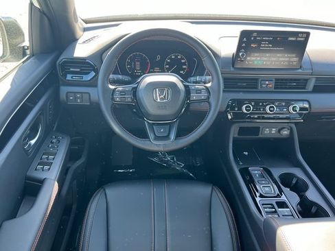 New 2025 Honda Pilot TrailSport image 14