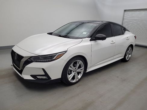 Used 2020 Nissan Sentra SR w/ Premium Package FWD image 2