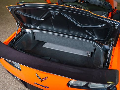 Used 2019 Chevrolet Corvette ZR1 RWD image 19