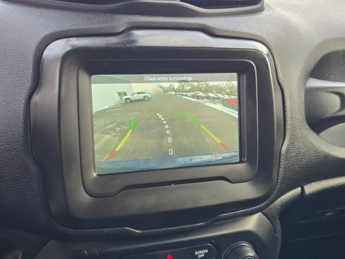 Used 2020 Jeep Renegade Latitude image 24