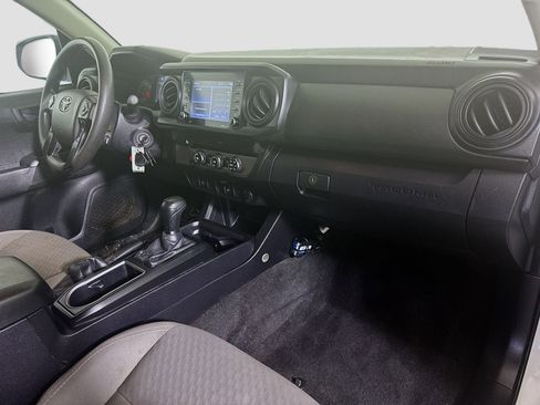 Used 2021 Toyota Tacoma SR image 29