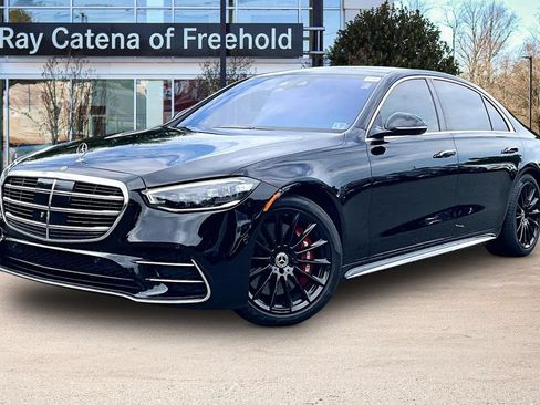 Certified 2022 Mercedes-Benz S 500 4MATIC image 1