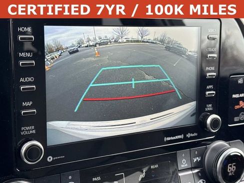 Used 2022 Toyota Highlander LE image 20