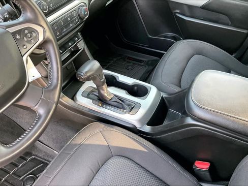 Used 2020 Chevrolet Colorado LT w/ Colorado RST Special Edition RWD image 16