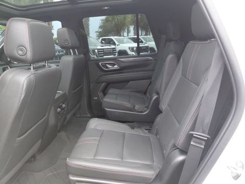 Used 2022 Chevrolet Tahoe RST w/ Luxury Package RWD image 17