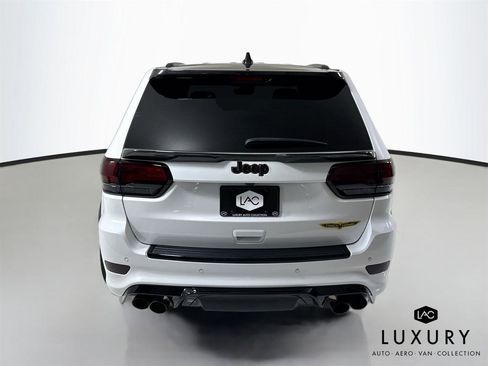 Used 2020 Jeep Grand Cherokee Trackhawk AWD/4WD image 7