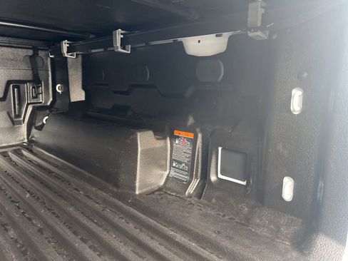 Used 2025 Chevrolet Colorado W/T image 40