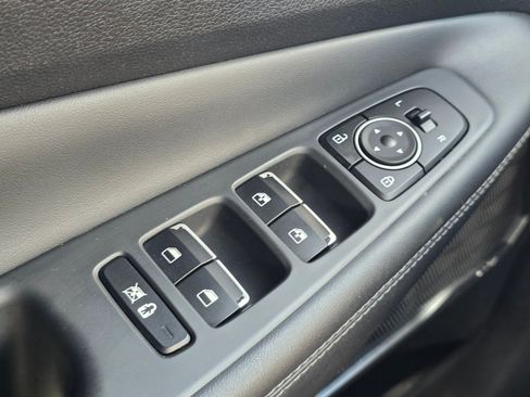 Used 2019 Hyundai Santa Fe FWD w/ Cargo Package image 22