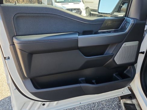 New 2026 Ford F150 Lariat w/ Equipment Group 501A Mid image 8