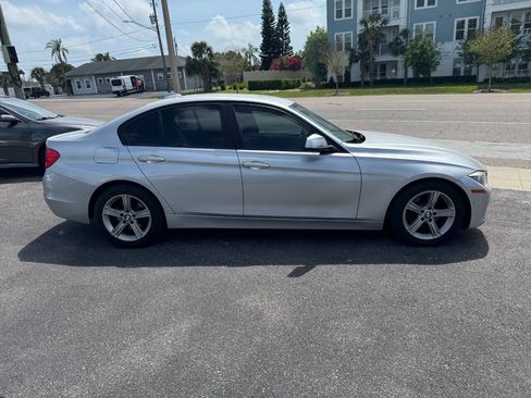 Used 2014 BMW 320i Sedan image 9