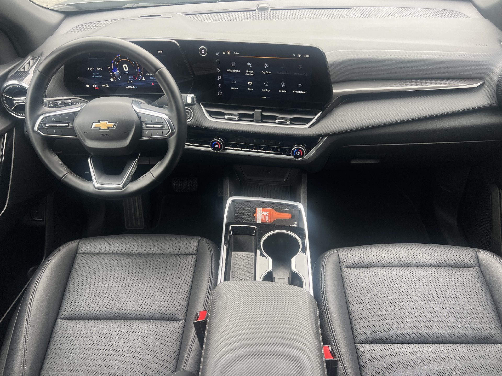 Used 2025 Chevrolet Equinox LT w/ Convenience Package II AWD/4WD image 2