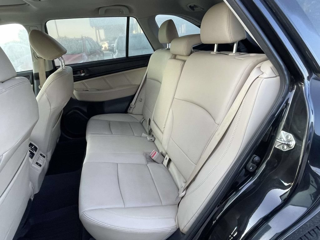 Used 2019 Subaru Outback 2.5i Limited w/ Popular Package #2 AWD/4WD image 3