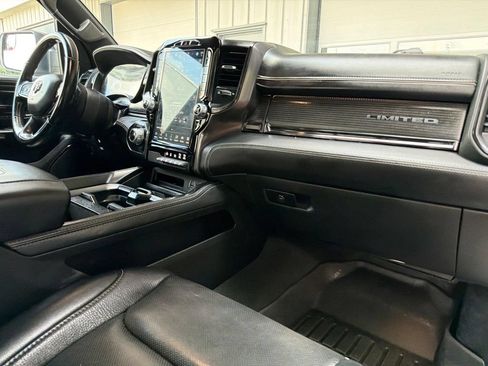 Used 2022 RAM 1500 Limited w/ Body Color Bumper Group AWD/4WD image 43