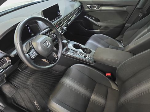 Certified 2025 Honda Civic Sport image 13