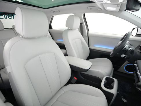 Used 2024 Hyundai Ioniq 5 Limited image 23