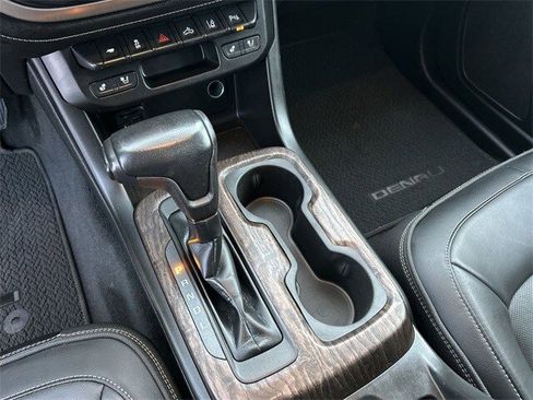 Used 2021 GMC Canyon Denali image 22