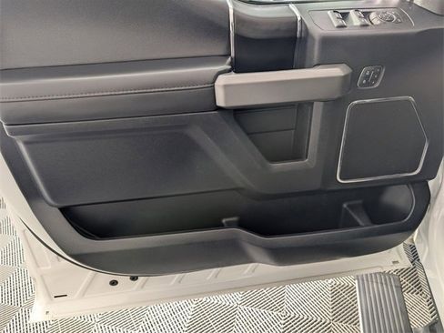 Used 2020 Ford F150 Platinum w/ Equipment Group 701A Luxury image 10