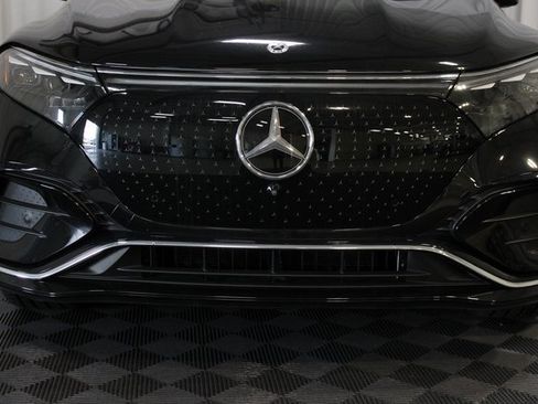 Used 2023 Mercedes-Benz EQS 580 4MATIC SUV image 35