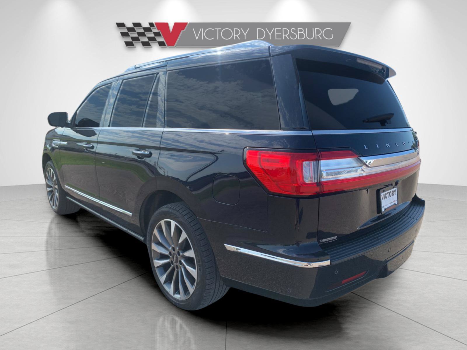 Used 2021 Lincoln Navigator Reserve w/ Luxury Package AWD/4WD image 6