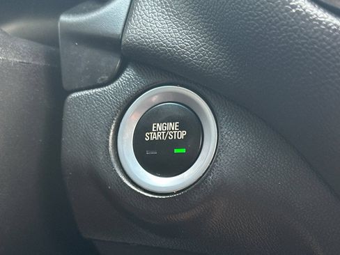 Used 2018 Chevrolet Equinox LT w/ Sun & Infotainment Package AWD/4WD image 21