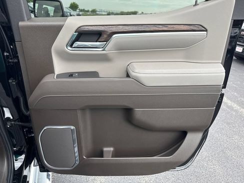 New 2026 GMC Sierra 1500 SLT w/ SLT Premium Package AWD/4WD image 35