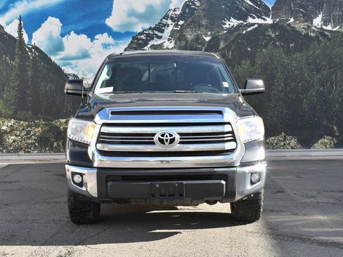 Used 2017 Toyota Tundra SR5 image 5