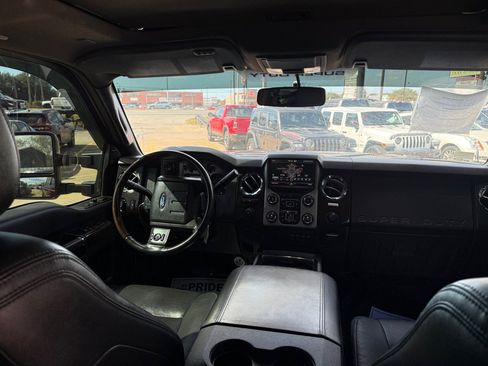 Used 2016 Ford F250 Platinum image 10