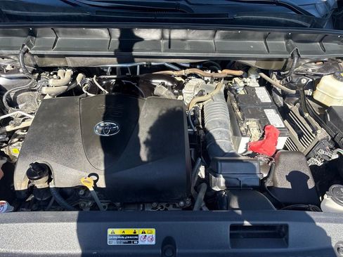 Used 2021 Toyota Highlander Platinum AWD/4WD image 41