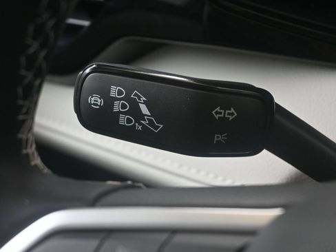 Used 2025 Volkswagen Taos S AWD/4WD image 29