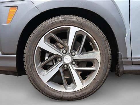 Used 2019 Hyundai Kona Limited AWD/4WD image 9