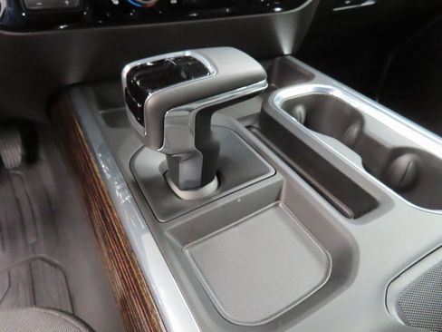 Used 2025 GMC Sierra 1500 Elevation image 57