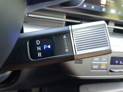 Used 2024 Hyundai Kona Limited image 29