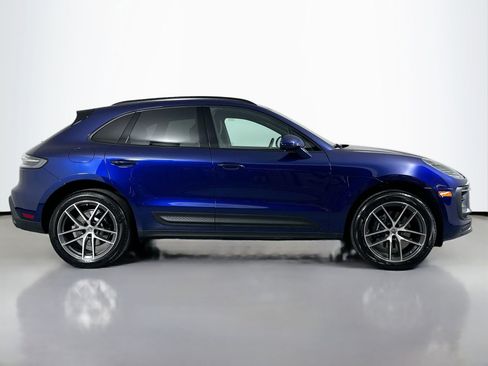 Certified 2025 Porsche Macan image 8