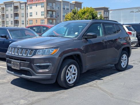 Used 2018 Jeep Compass Sport AWD/4WD image 7