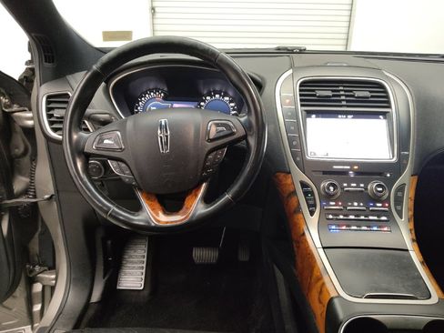 Used 2016 Lincoln MKX Reserve w/ Climate Package image 22