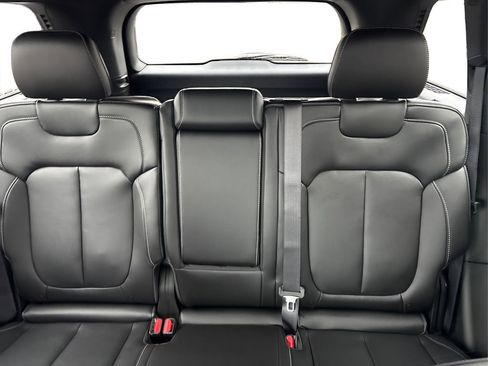 New 2026 Jeep Grand Cherokee Limited image 17