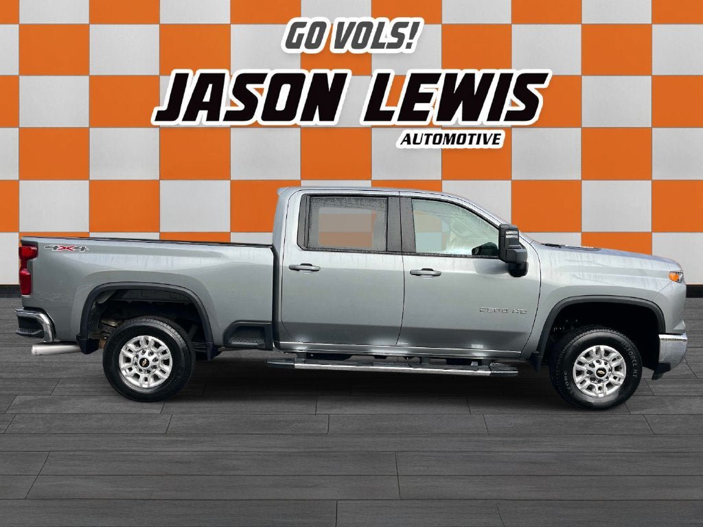 Used 2026 Chevrolet Silverado 2500 LT AWD/4WD image 2