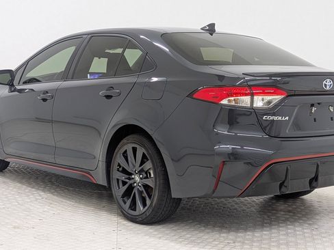Used 2023 Toyota Corolla SE image 3