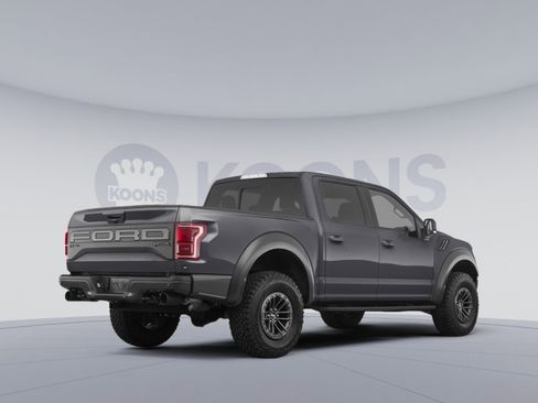 Used 2019 Ford F150 XLT w/ Equipment Group 302A Luxury AWD/4WD image 4