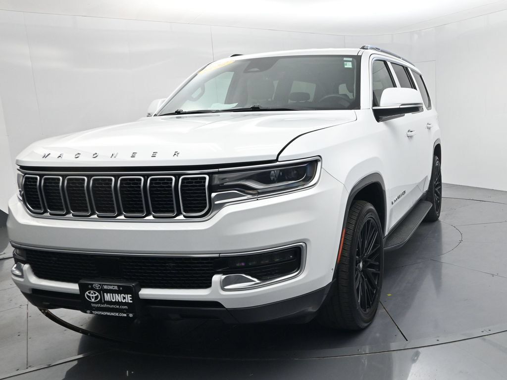 Used 2022 Jeep Wagoneer Series I AWD/4WD image 3