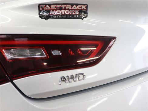 Used 2017 INFINITI Q60 3.0t w/ Premium Plus Package 3.0T image 7