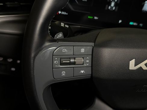 Certified 2024 Kia EV9 Wind AWD/4WD image 30