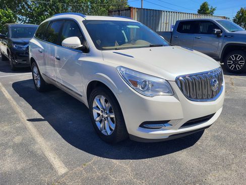 Used 2013 Buick Enclave Premium image 3