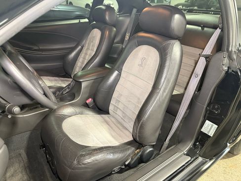 Used 2001 Ford Mustang Cobra image 11