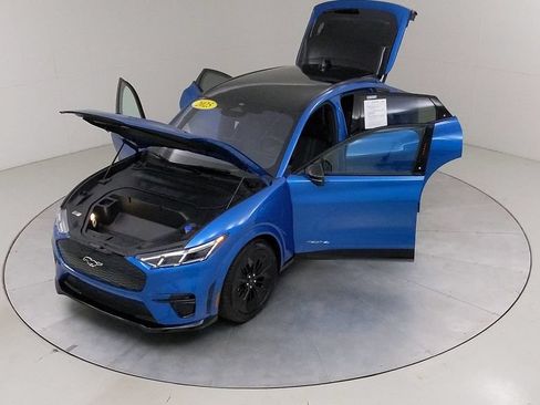 Certified 2025 Ford Mustang Mach-E GT AWD/4WD image 41