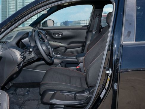 Certified 2023 Honda HR-V Sport image 15