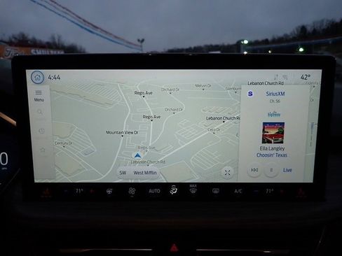 Certified 2025 Ford Escape Platinum image 26